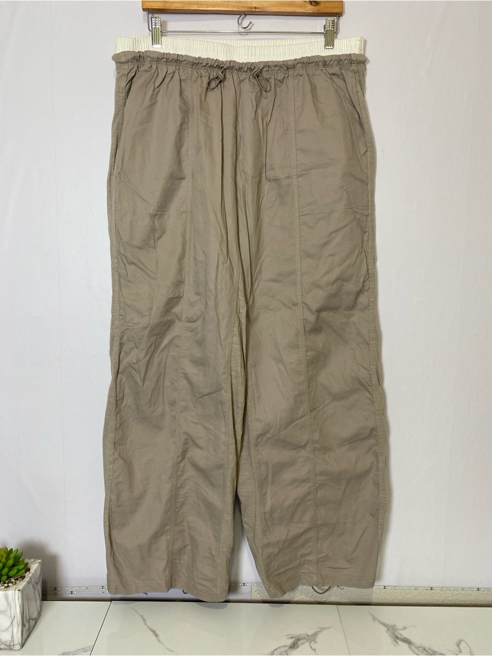Anthropologie Daily Practice Women's Pants Wide leg Baggy Tan Brown Neutral Lg